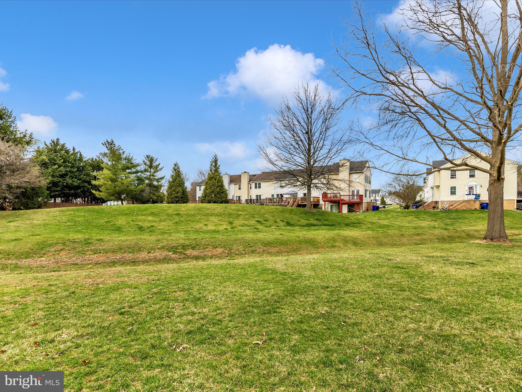 ROBIN MEADOWS - Residential