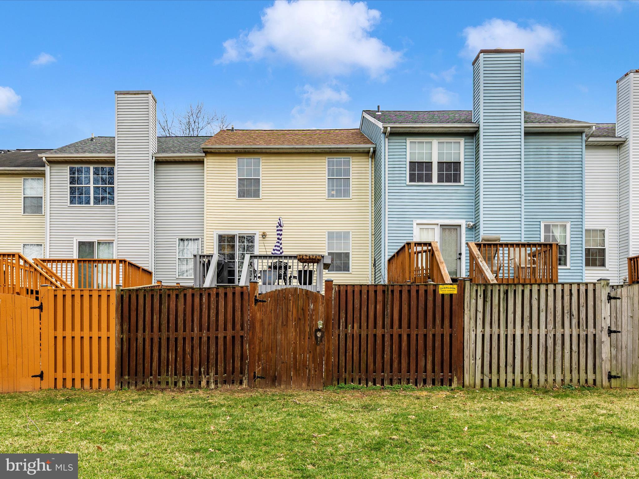 ROBIN MEADOWS - Residential