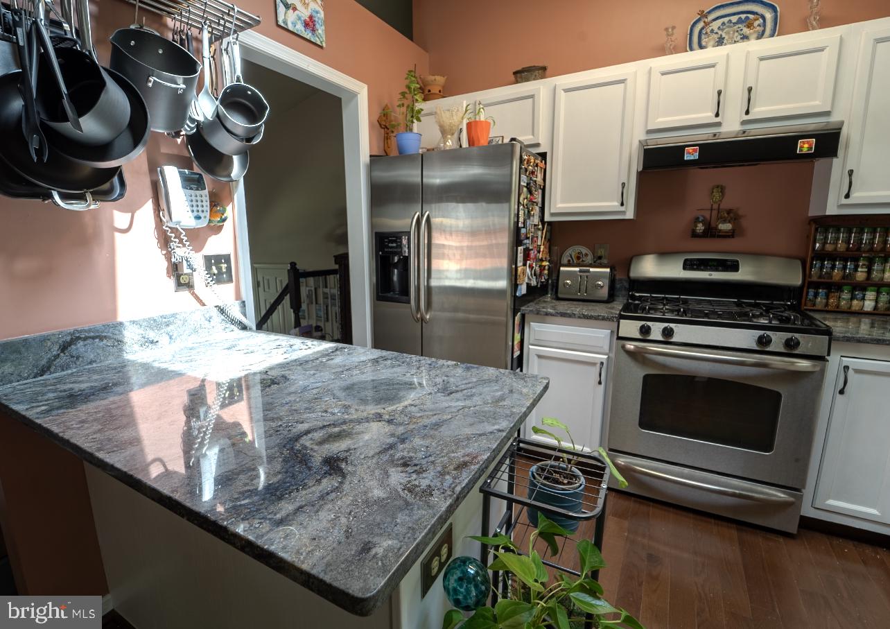 ARGYLE HILLS - Residential