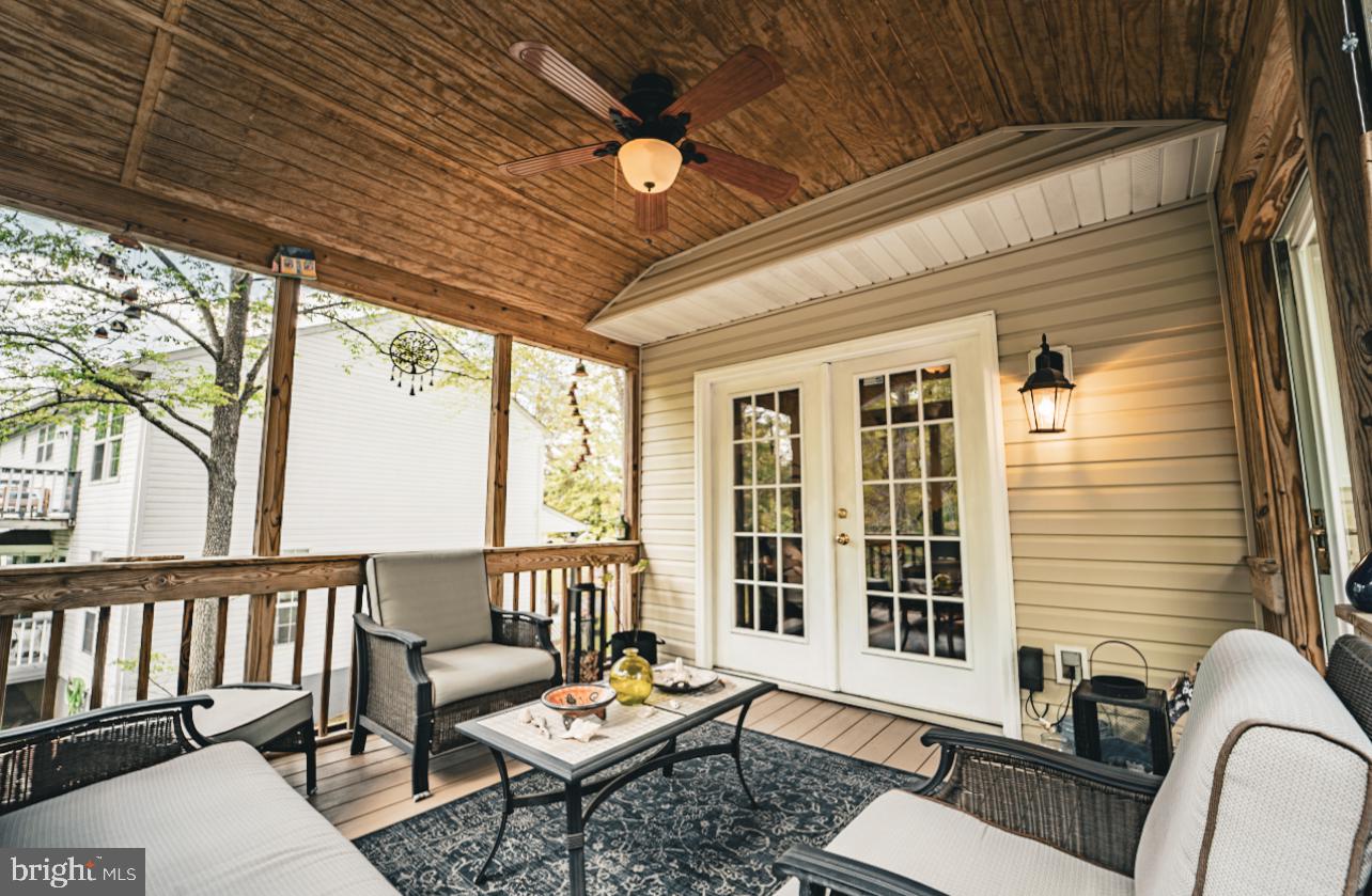 ARGYLE HILLS - Residential