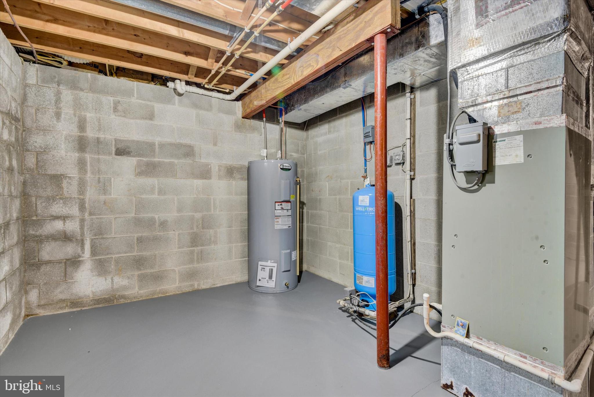 FREELAND/PARKTON - Residential
