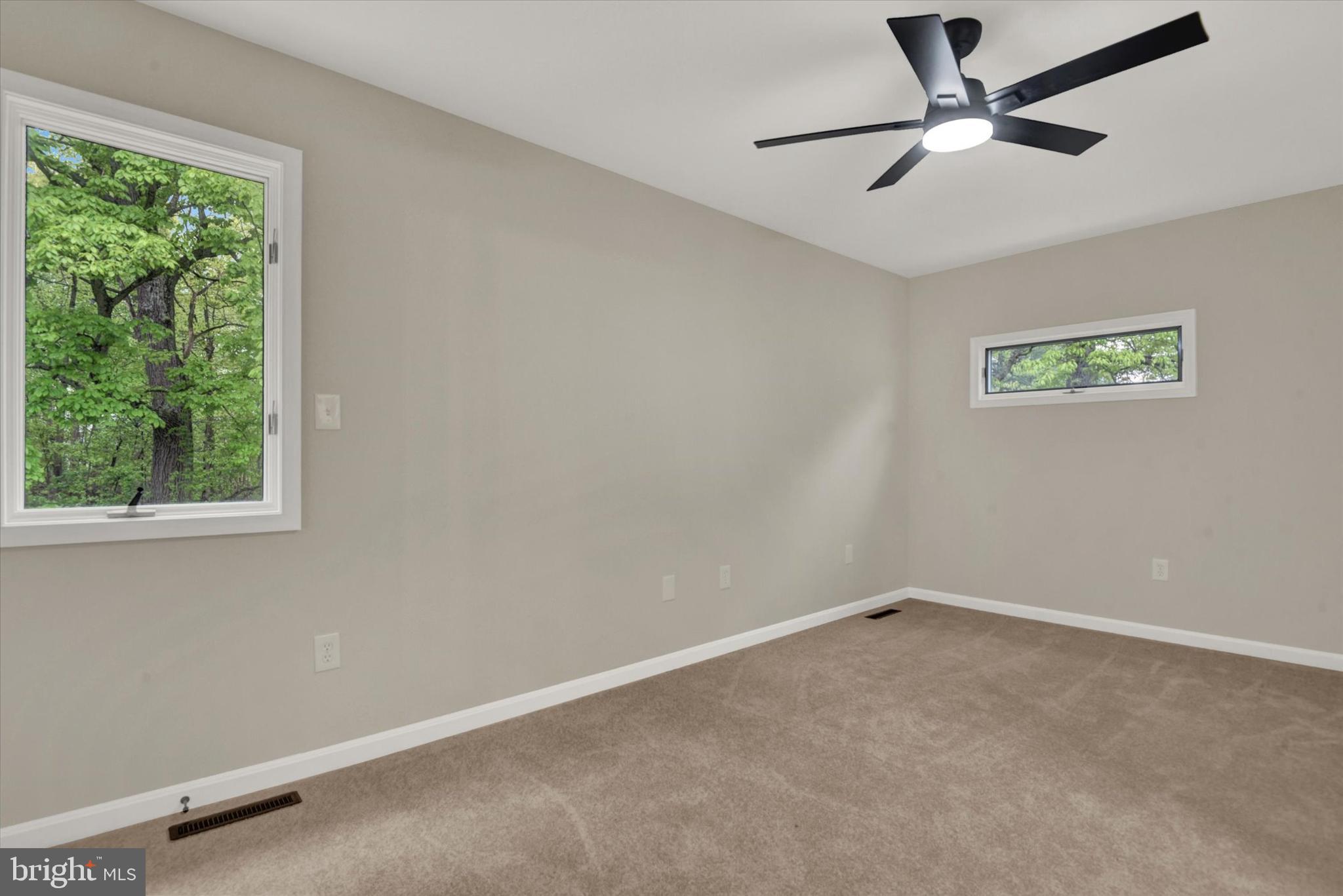 FREELAND/PARKTON - Residential