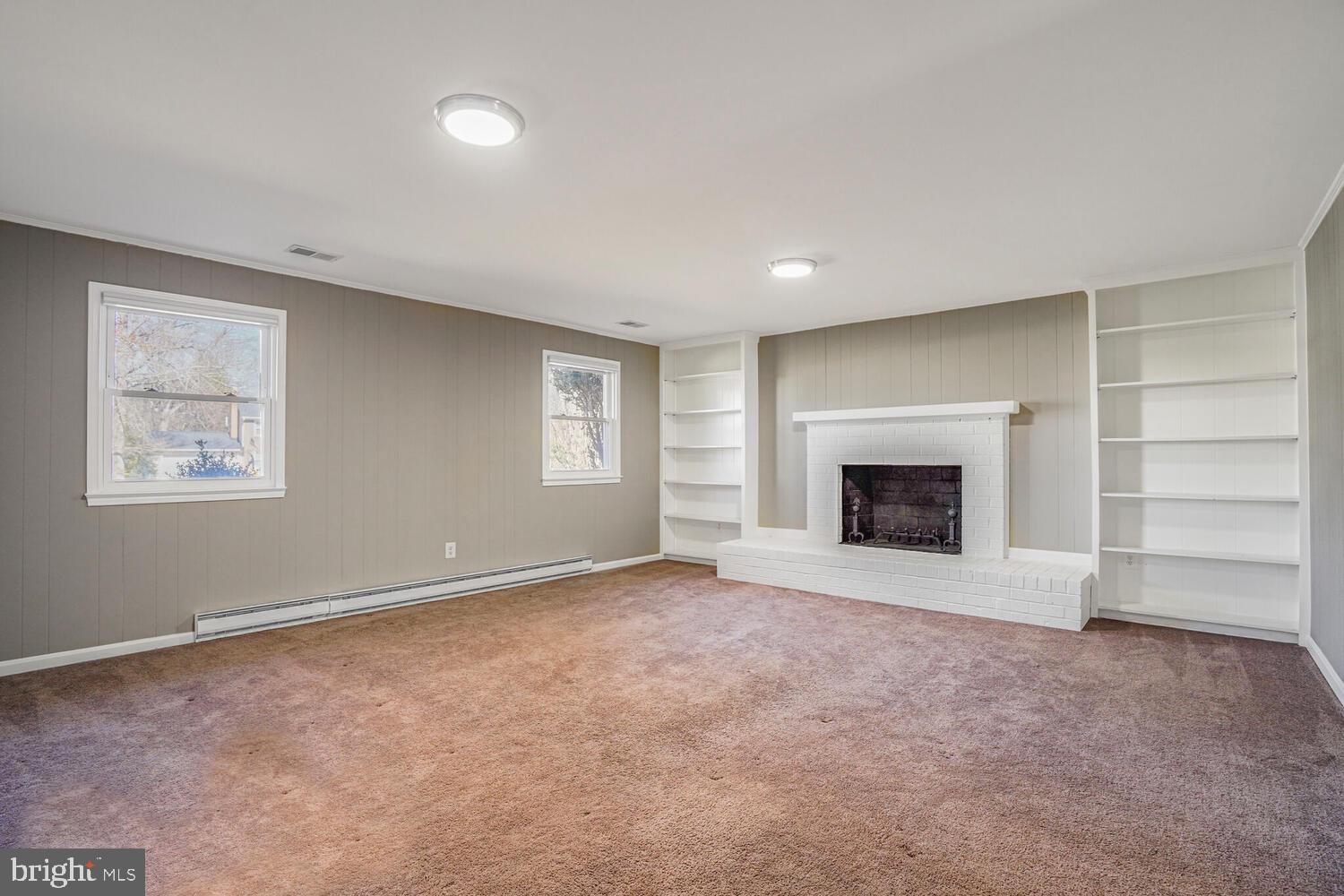 CLARKES LANDING - Residential