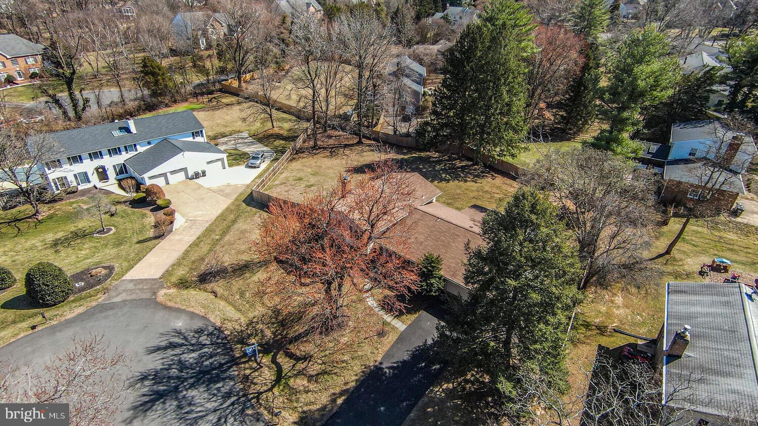 CLARKES LANDING - Residential