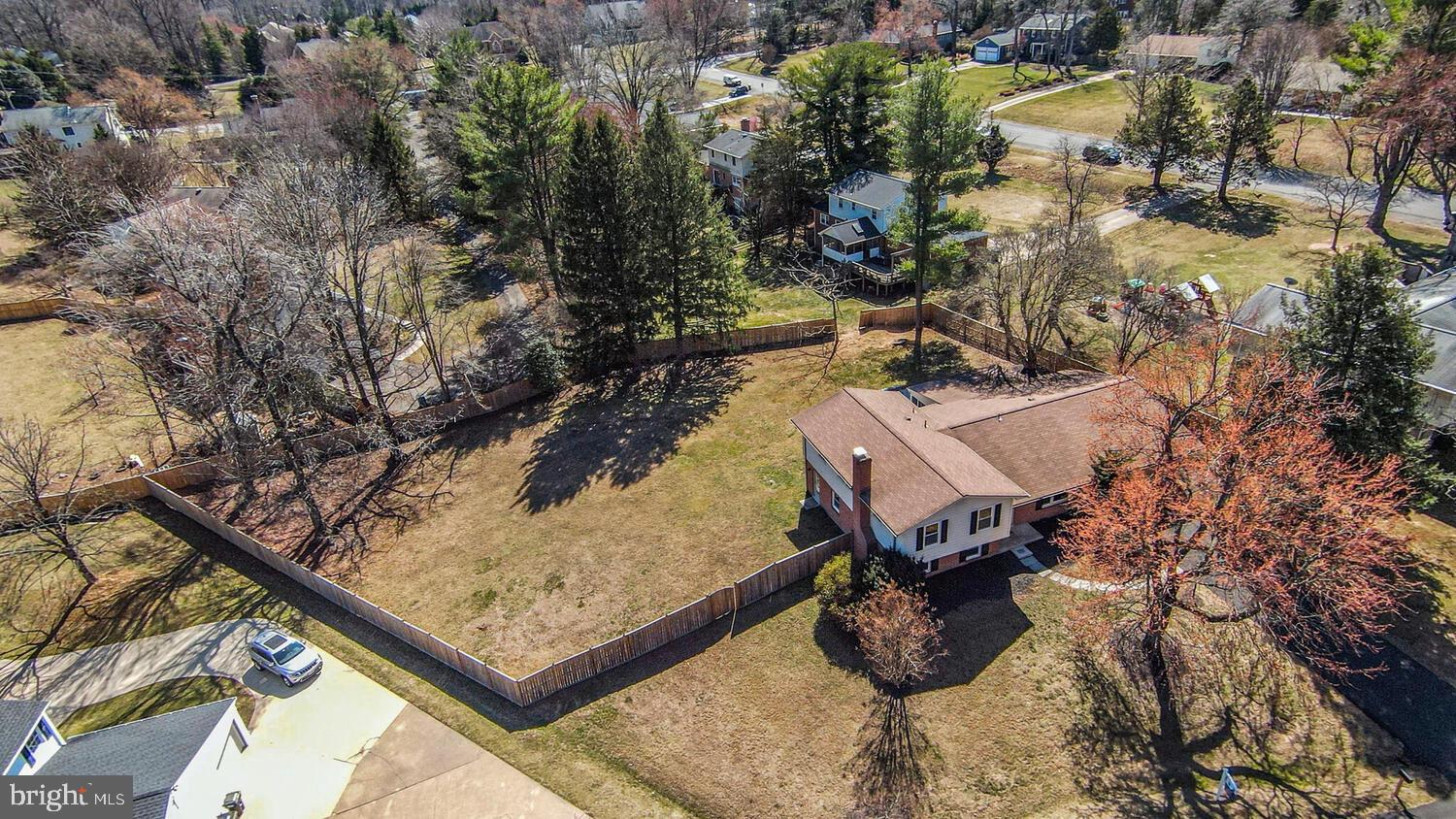 CLARKES LANDING - Residential