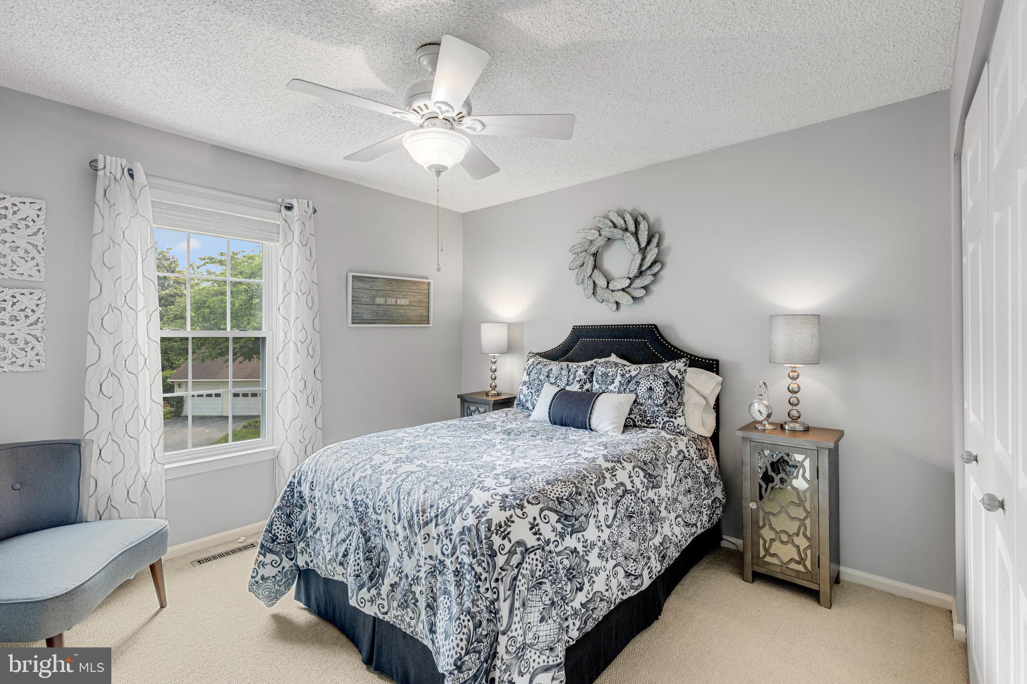 HUNT RIDGE - Residential