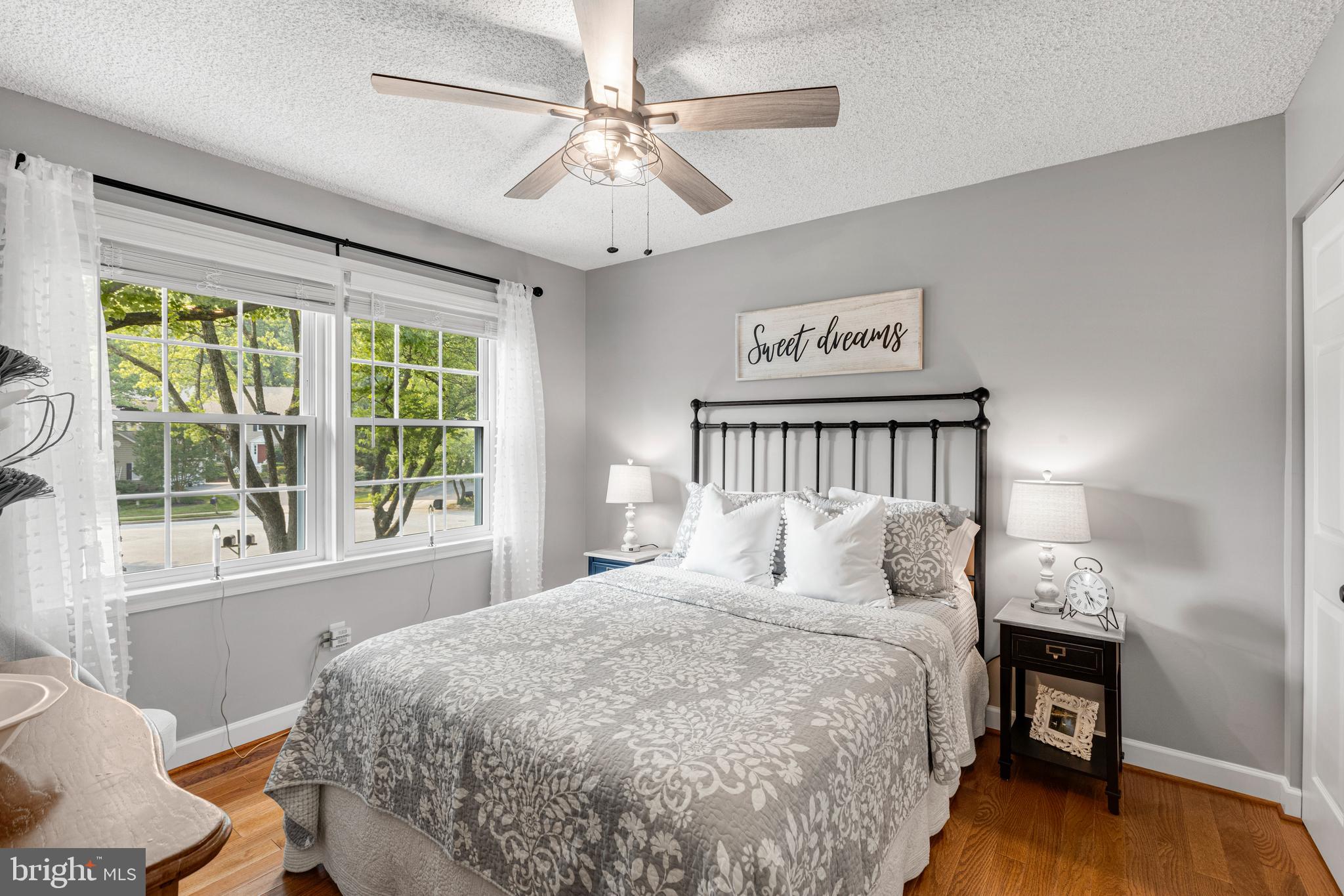 HUNT RIDGE - Residential