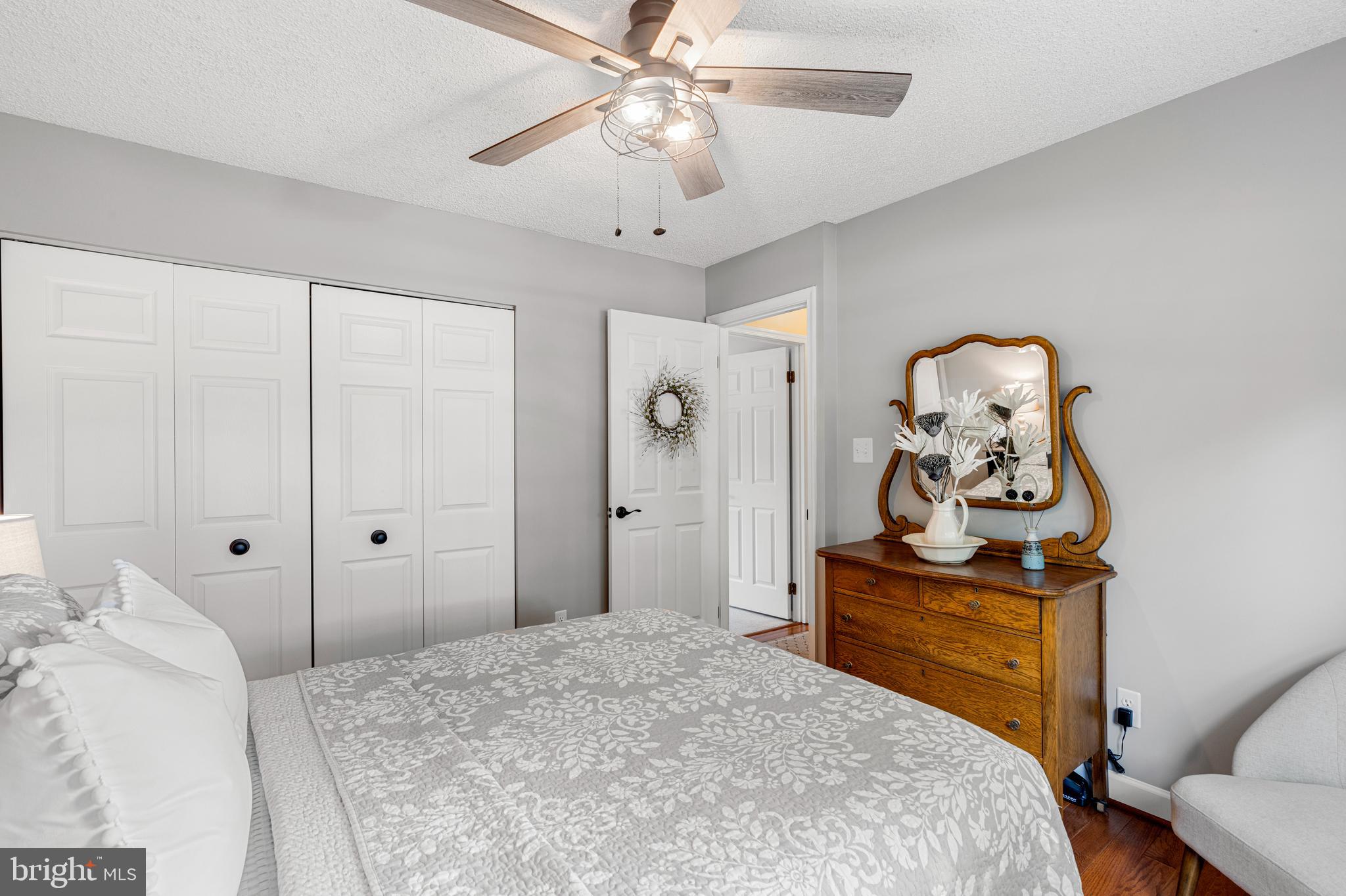 HUNT RIDGE - Residential