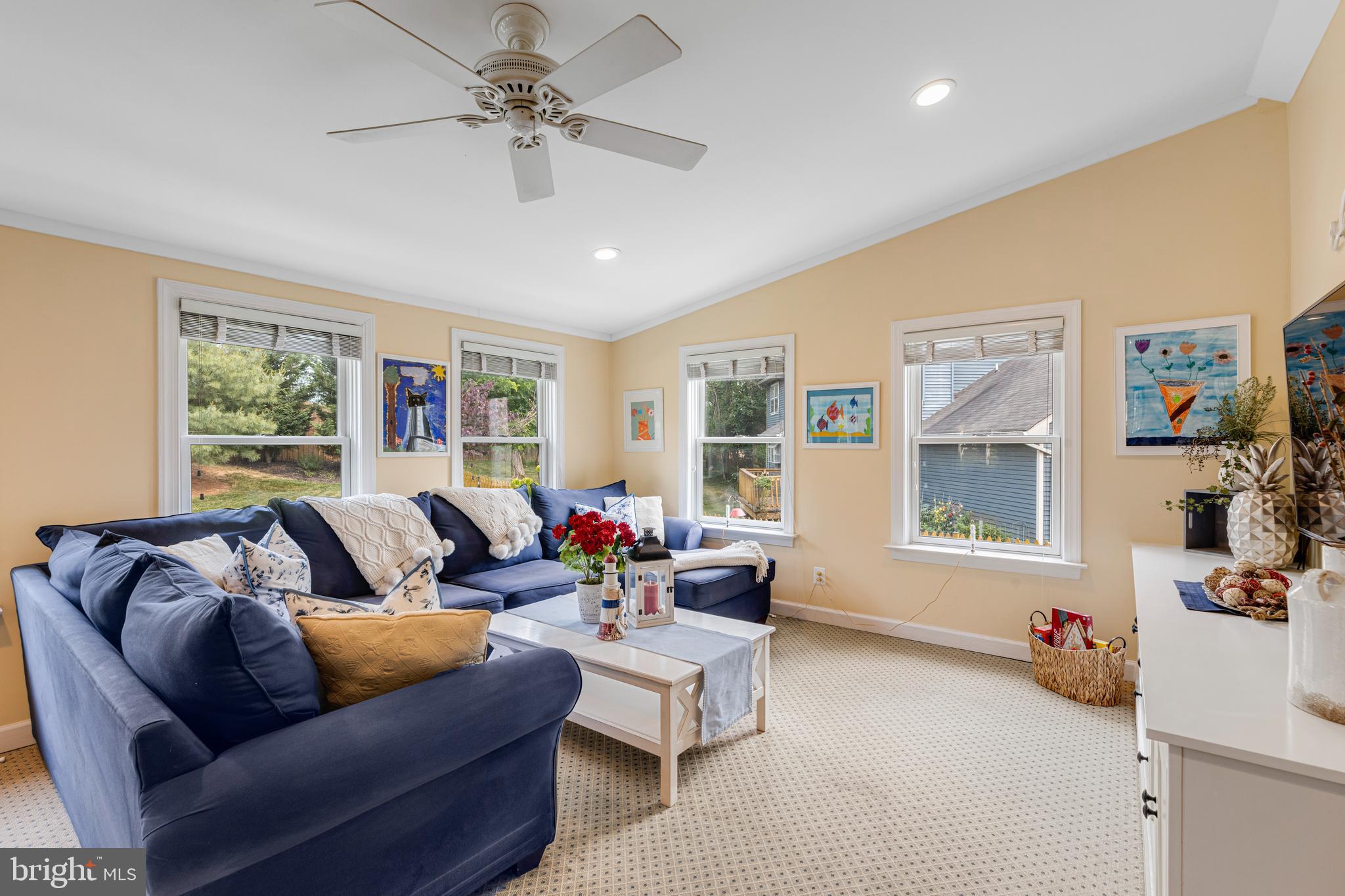 HUNT RIDGE - Residential