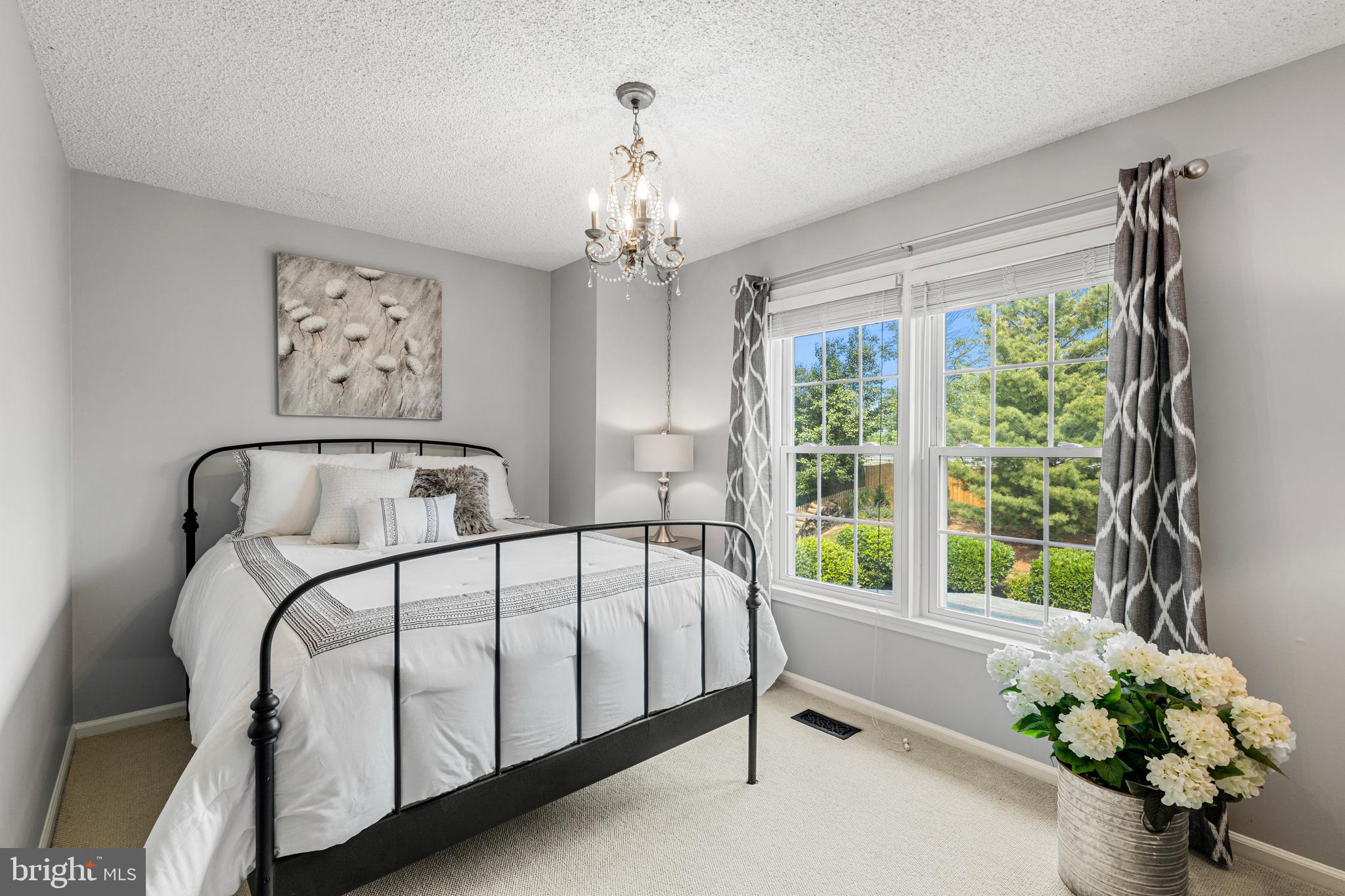 HUNT RIDGE - Residential