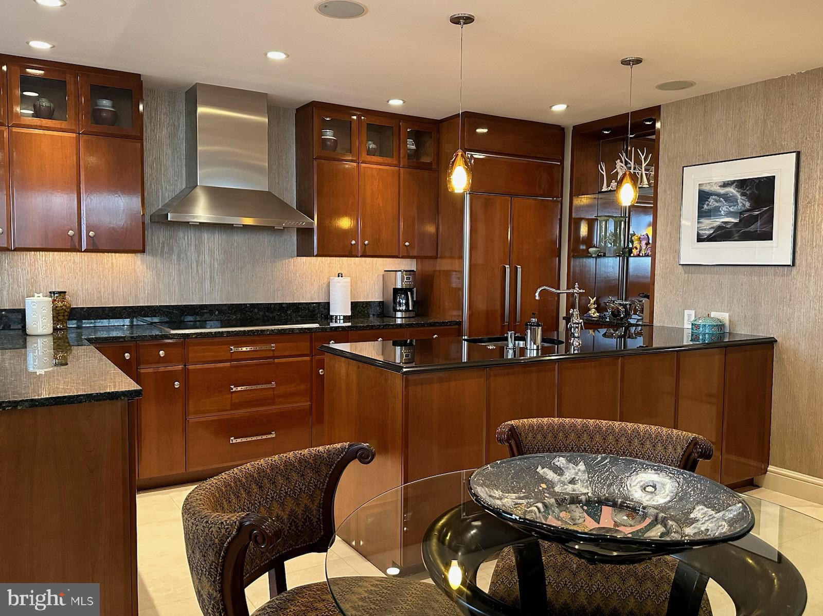 WASHINGTON SQ - Residential