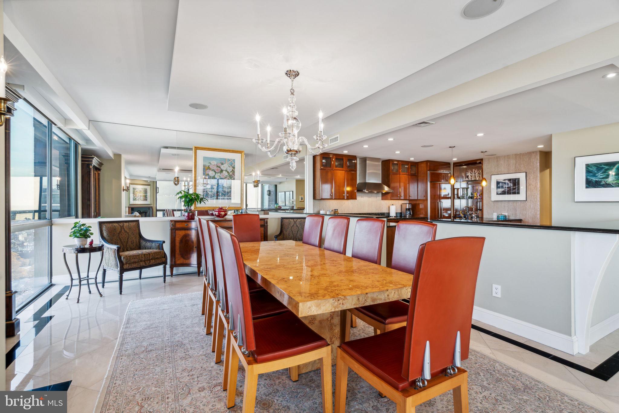 WASHINGTON SQ - Residential