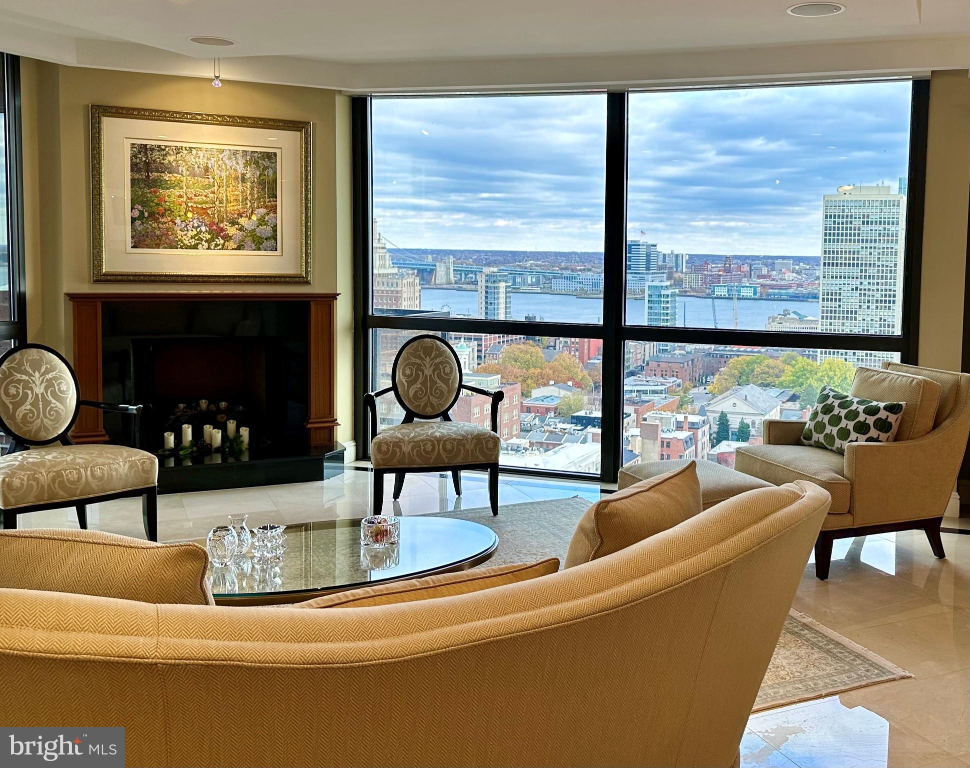 WASHINGTON SQ - Residential