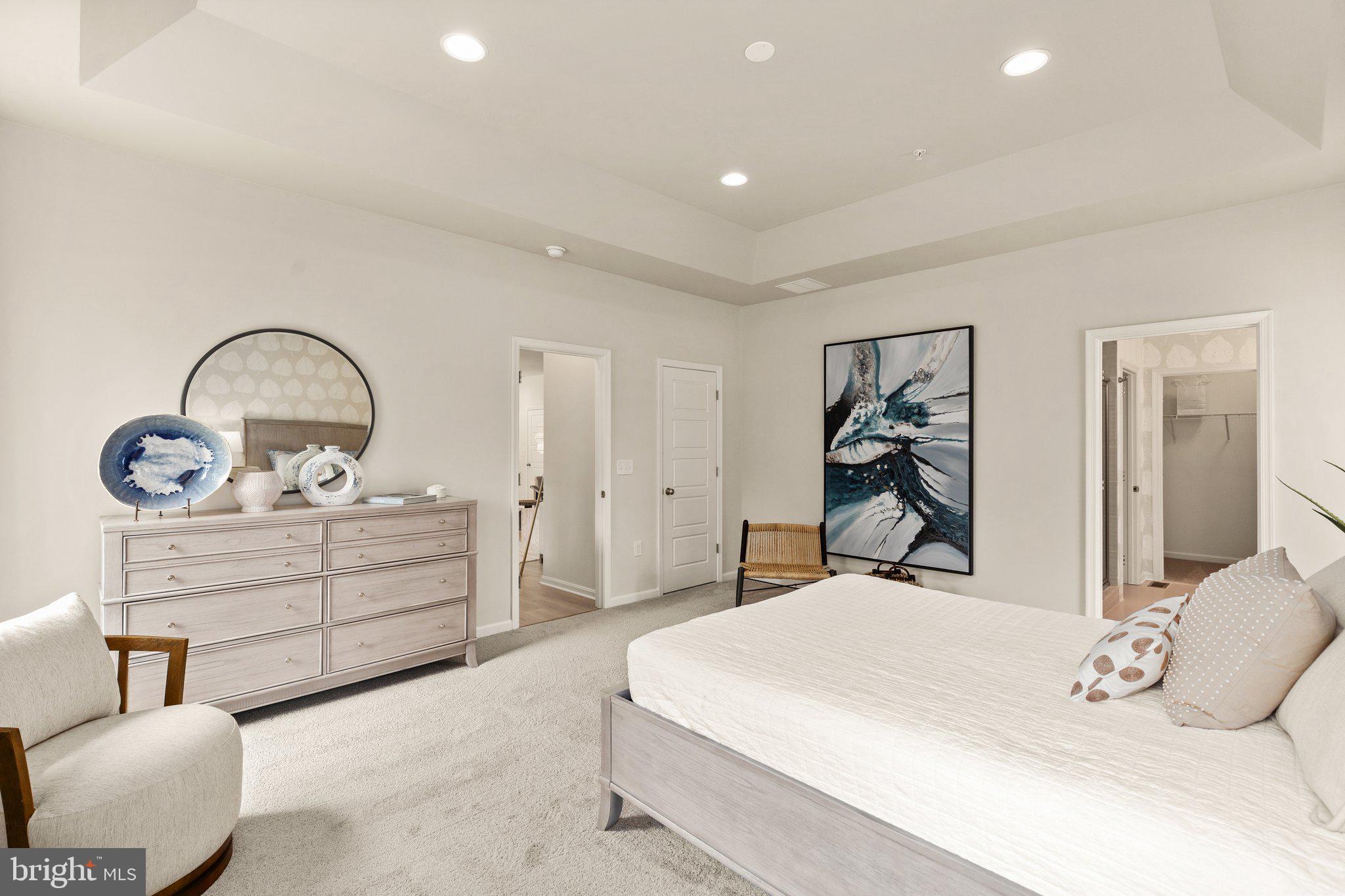 CAPTAIN'S COVE - Residential