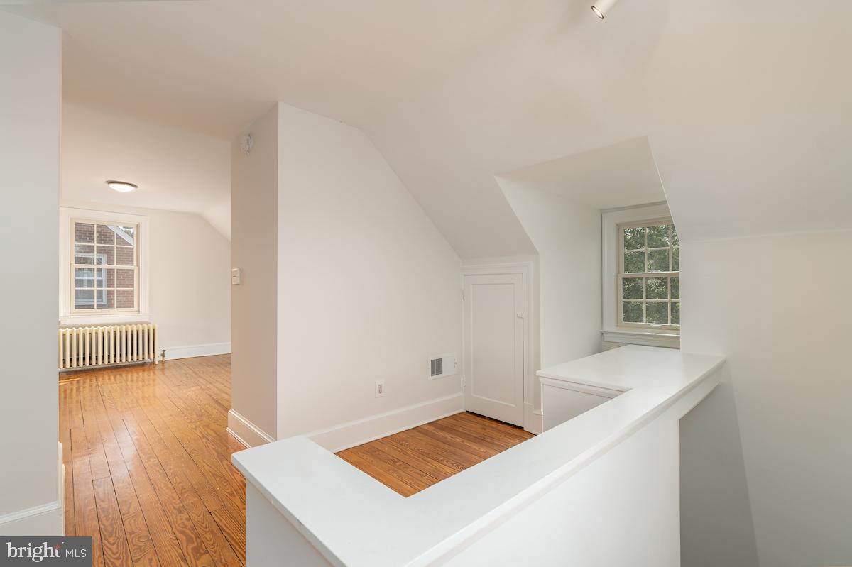 ROSEMONT - Residential