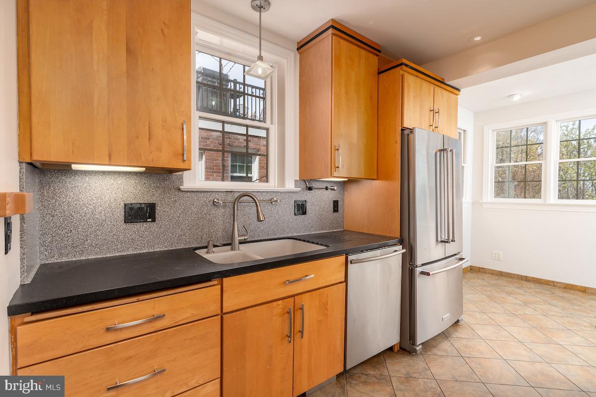 ROSEMONT - Residential