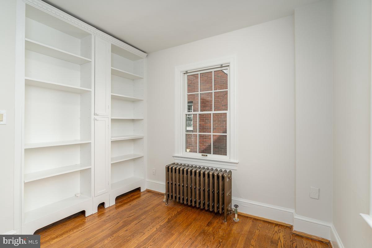 ROSEMONT - Residential