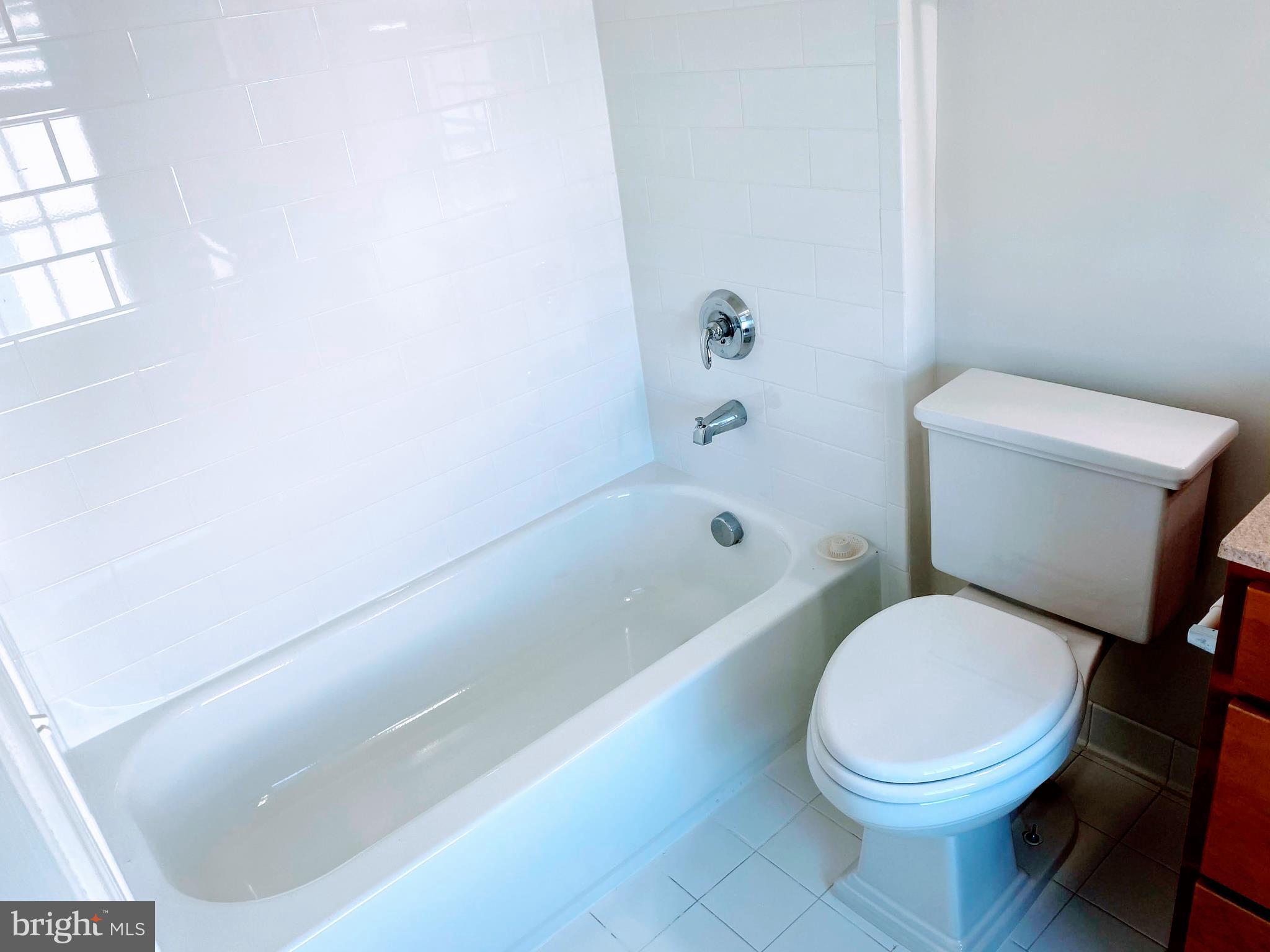 AMBERLEA AT SOUTH RIDING - Residential Lease