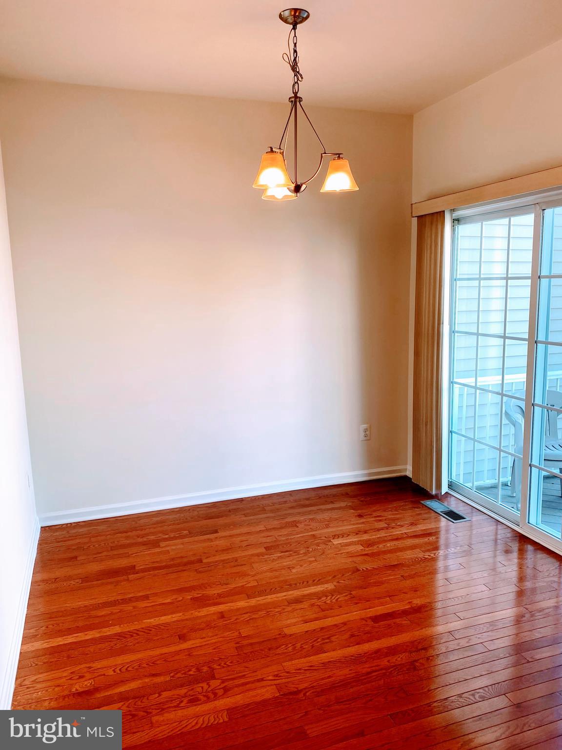 AMBERLEA AT SOUTH RIDING - Residential Lease