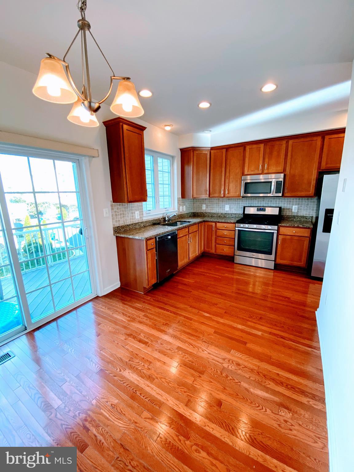 AMBERLEA AT SOUTH RIDING - Residential Lease