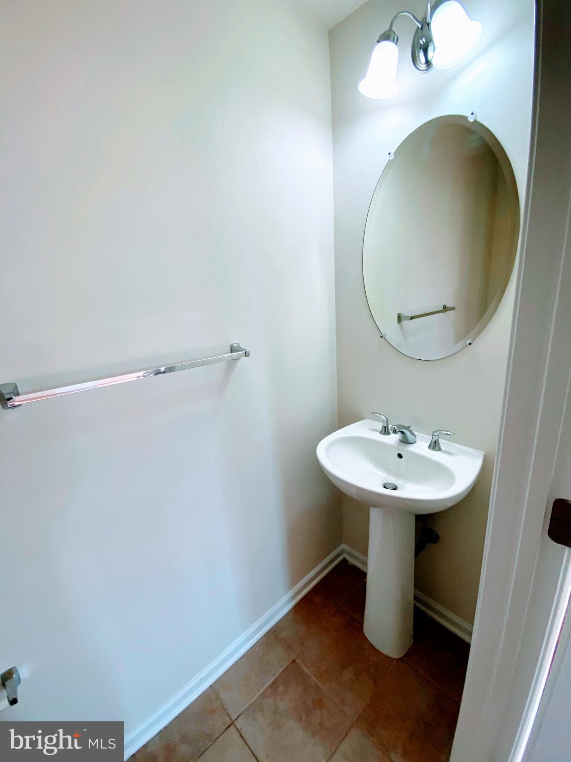 AMBERLEA AT SOUTH RIDING - Residential Lease