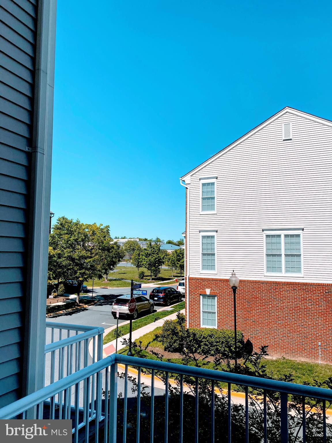 AMBERLEA AT SOUTH RIDING - Residential Lease