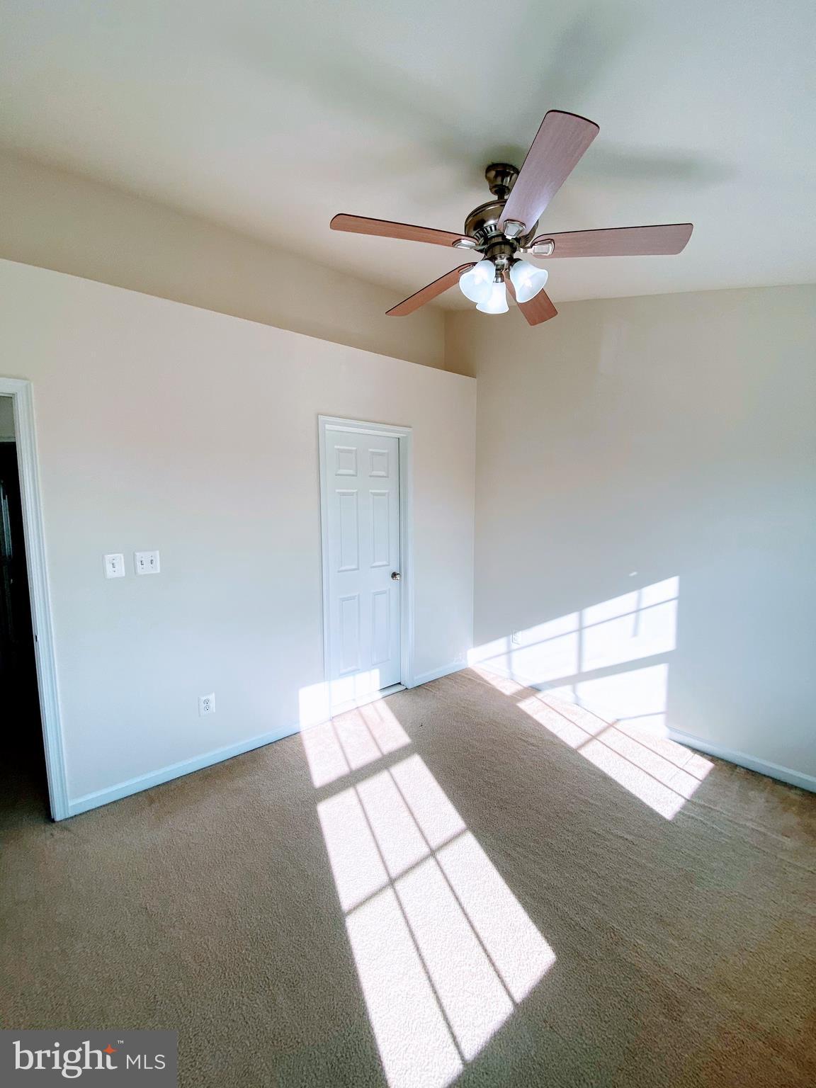 AMBERLEA AT SOUTH RIDING - Residential Lease