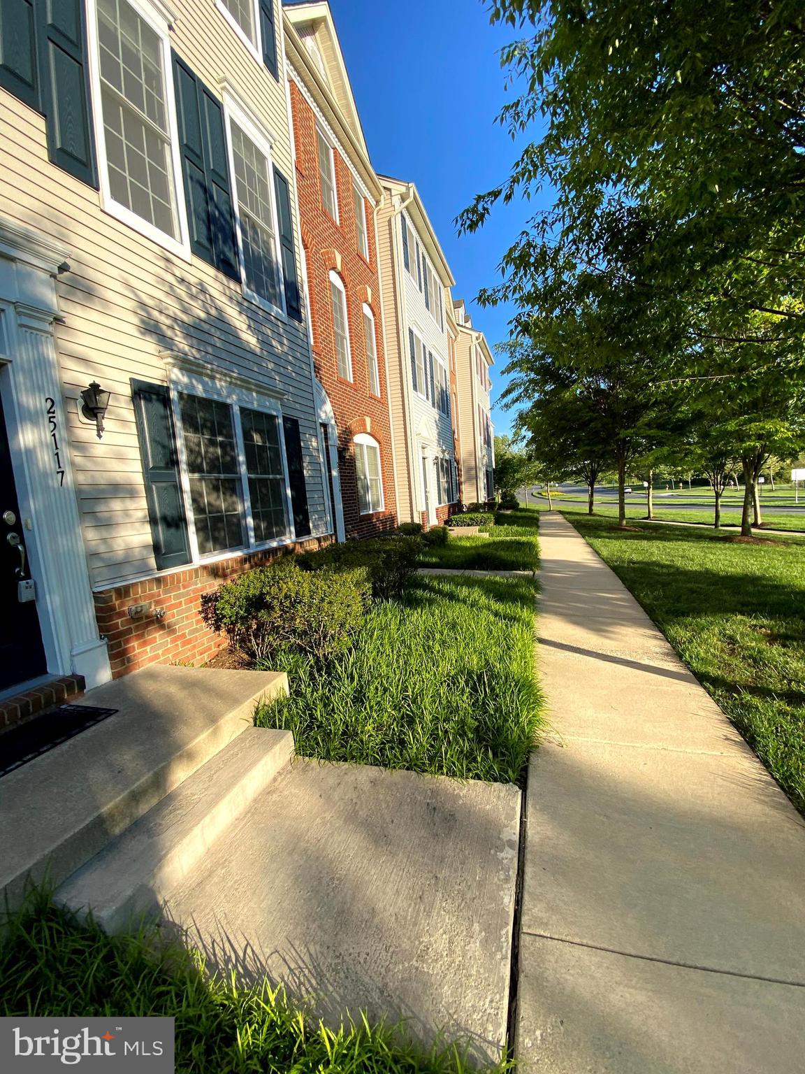 AMBERLEA AT SOUTH RIDING - Residential Lease