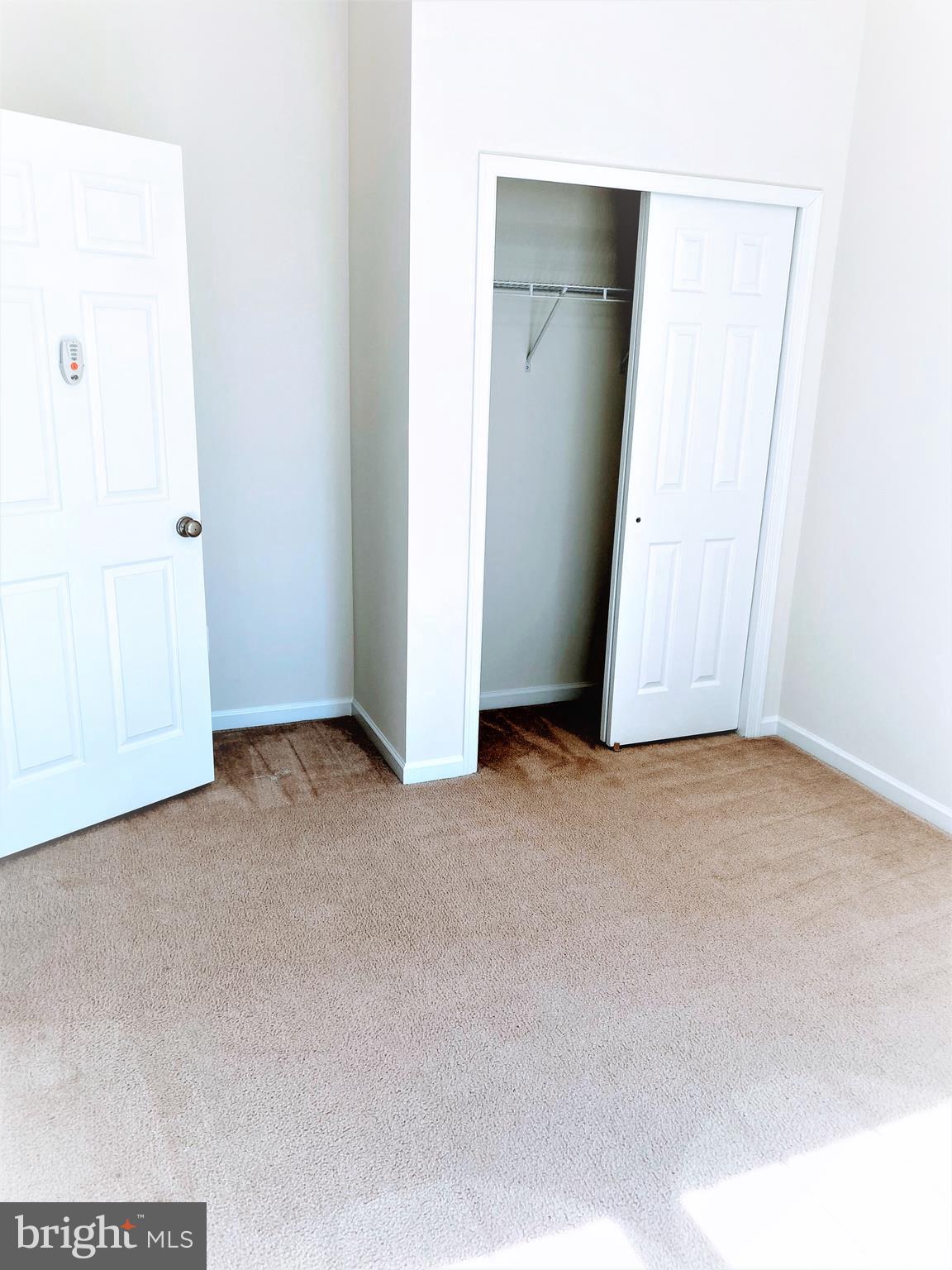 AMBERLEA AT SOUTH RIDING - Residential Lease