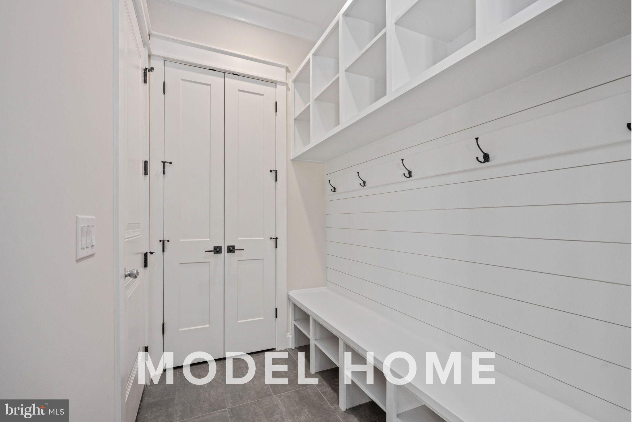 PIMMIT HILLS - Residential