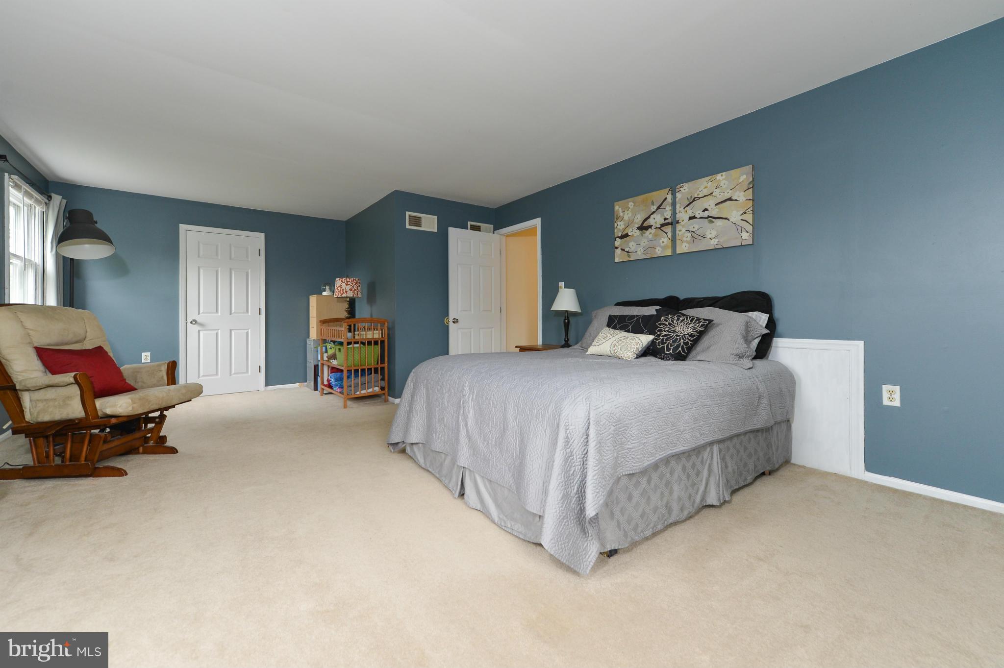 SURREY RIDGE - Residential