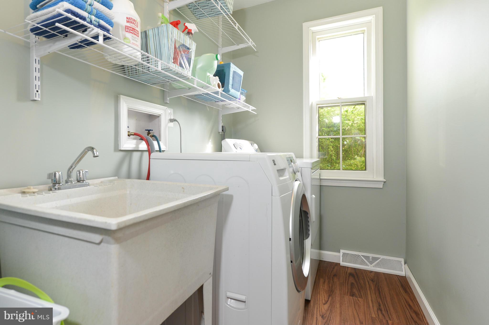 SURREY RIDGE - Residential