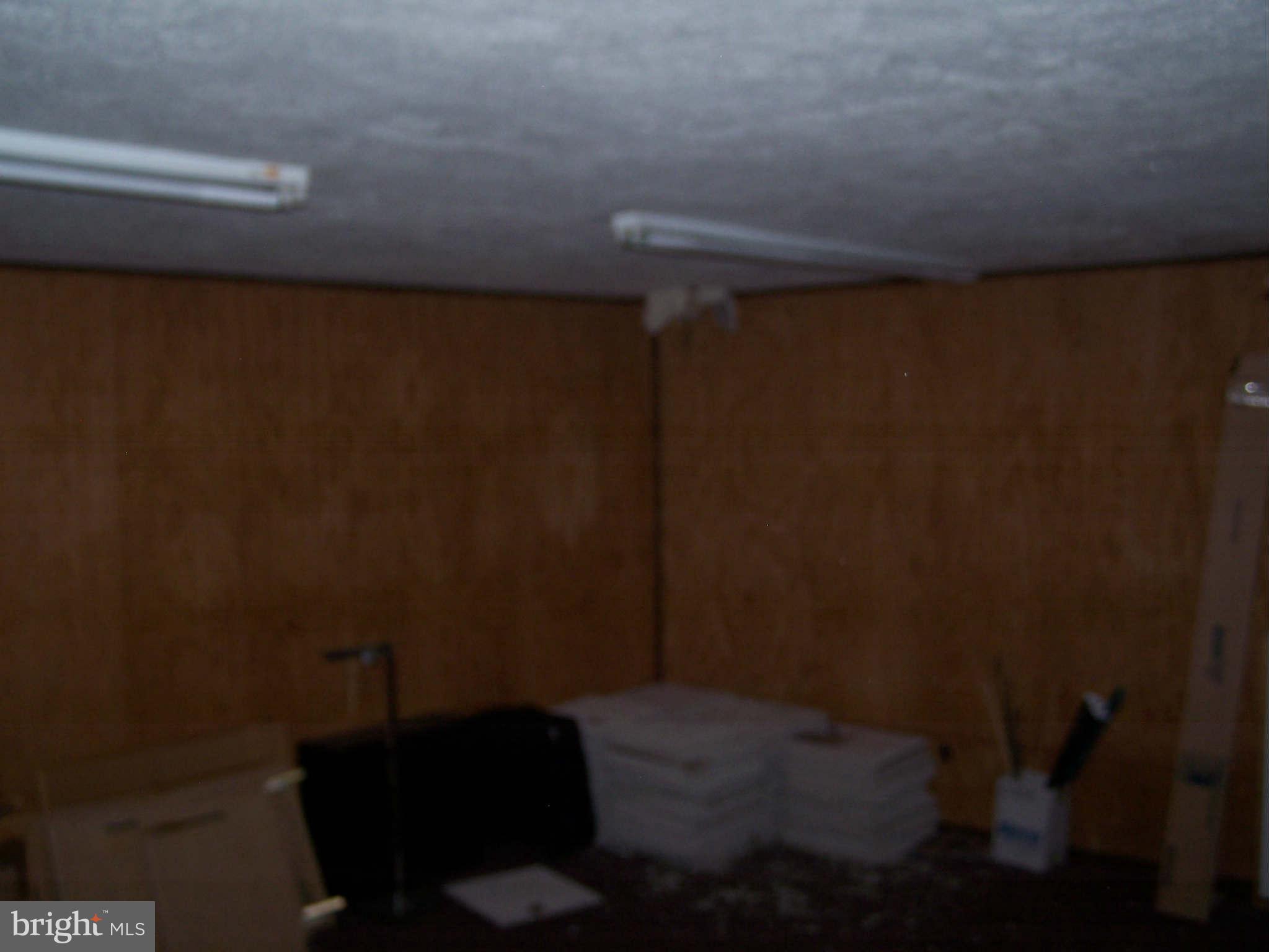 TWIN LAKES - Residential