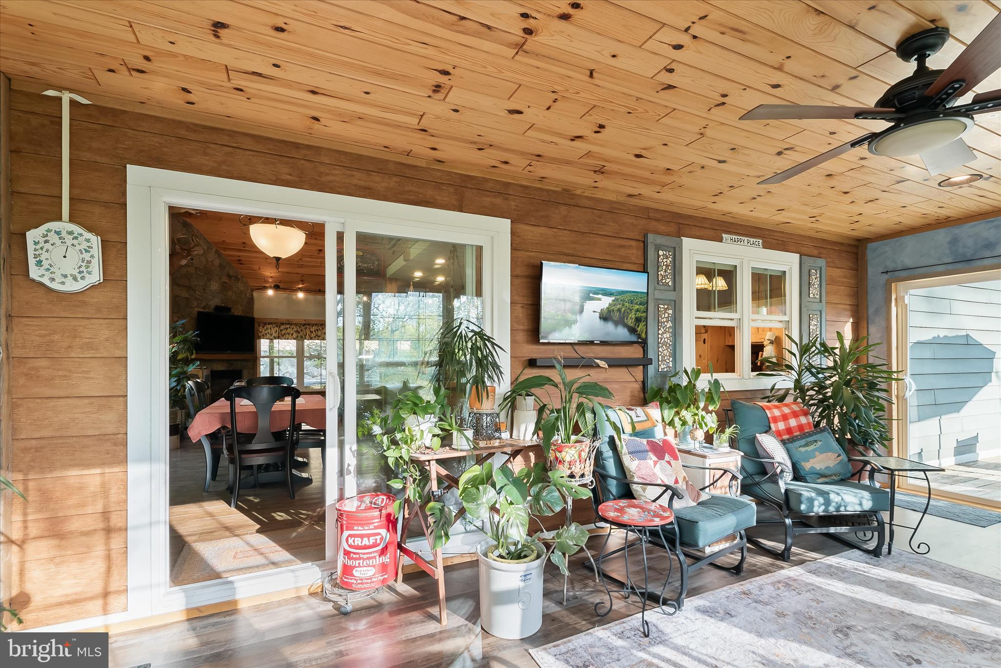 MYERSVILLE - Residential