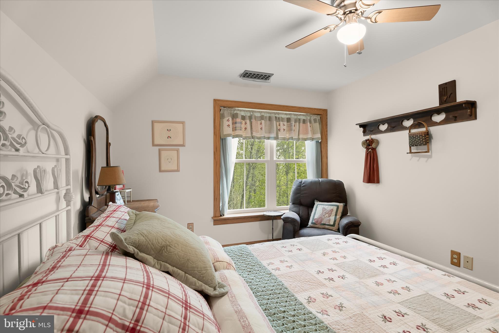 MYERSVILLE - Residential