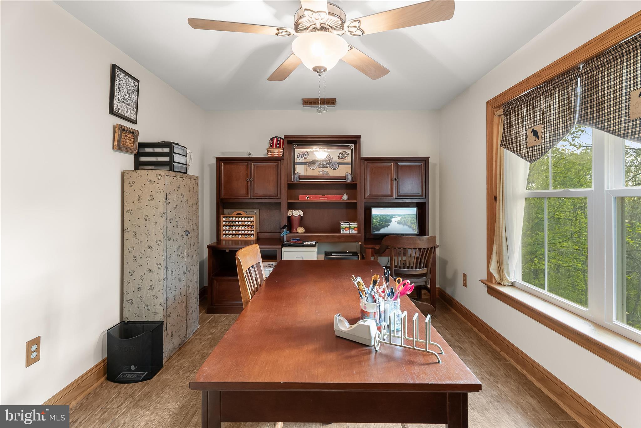 MYERSVILLE - Residential