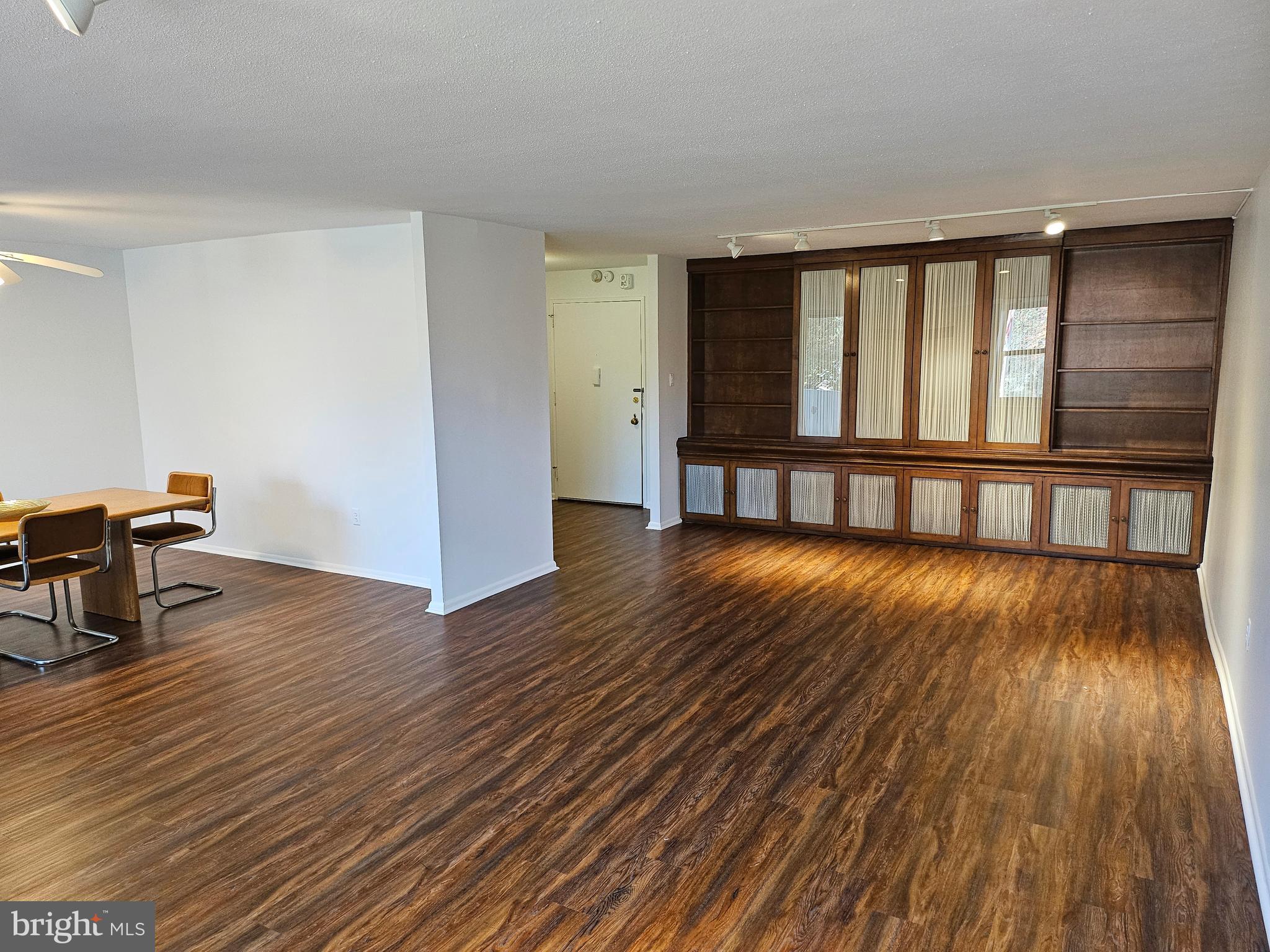 ELKINS PARK - Residential