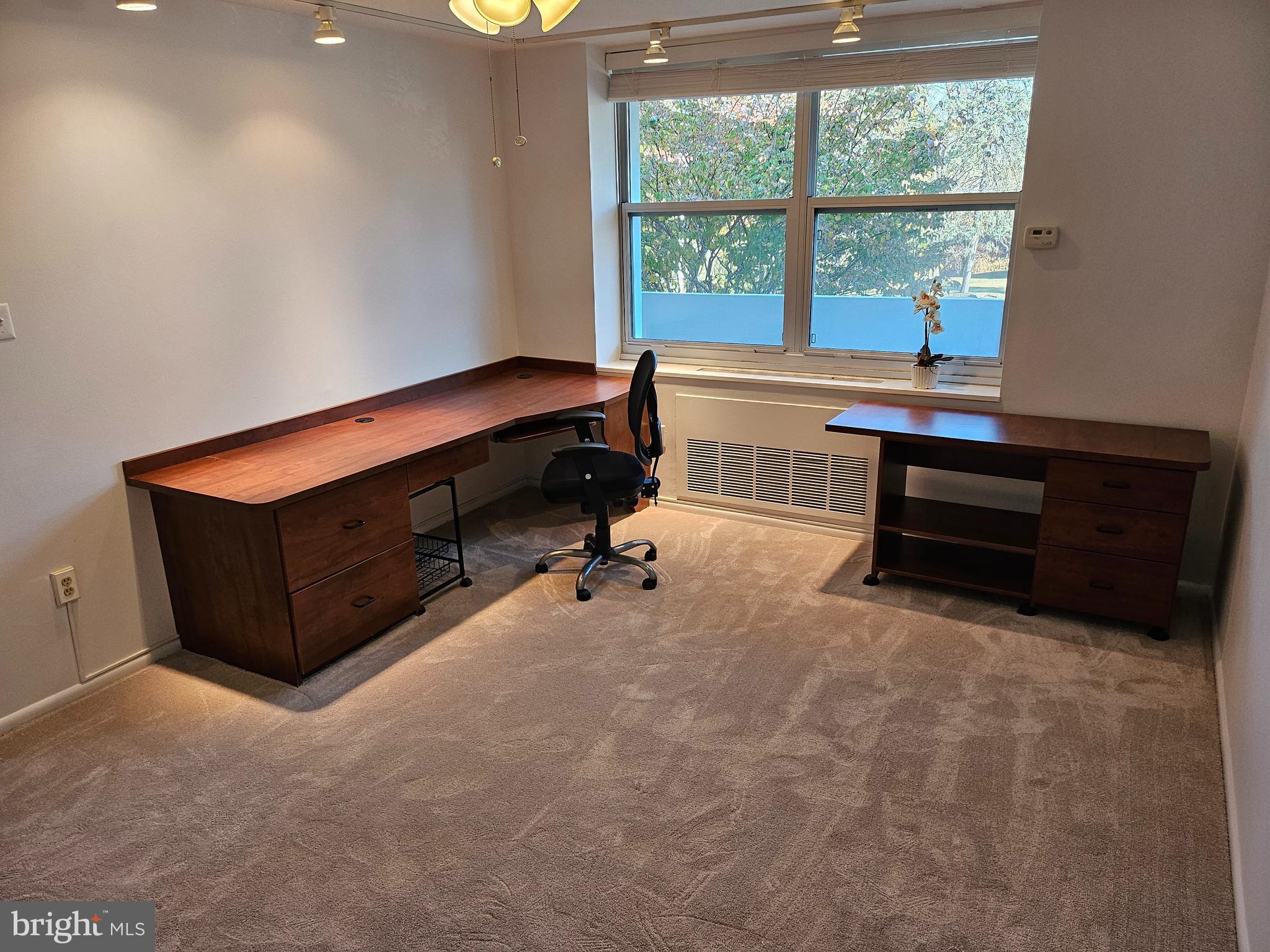 ELKINS PARK - Residential