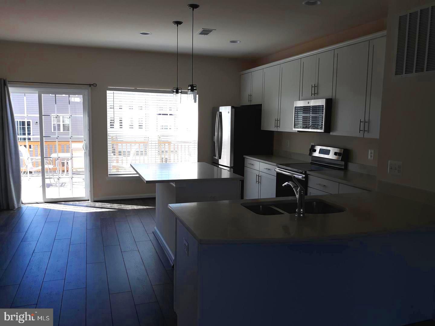 MAYFAIR - Residential