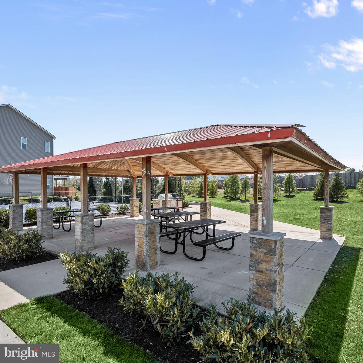 MAYFAIR - Residential