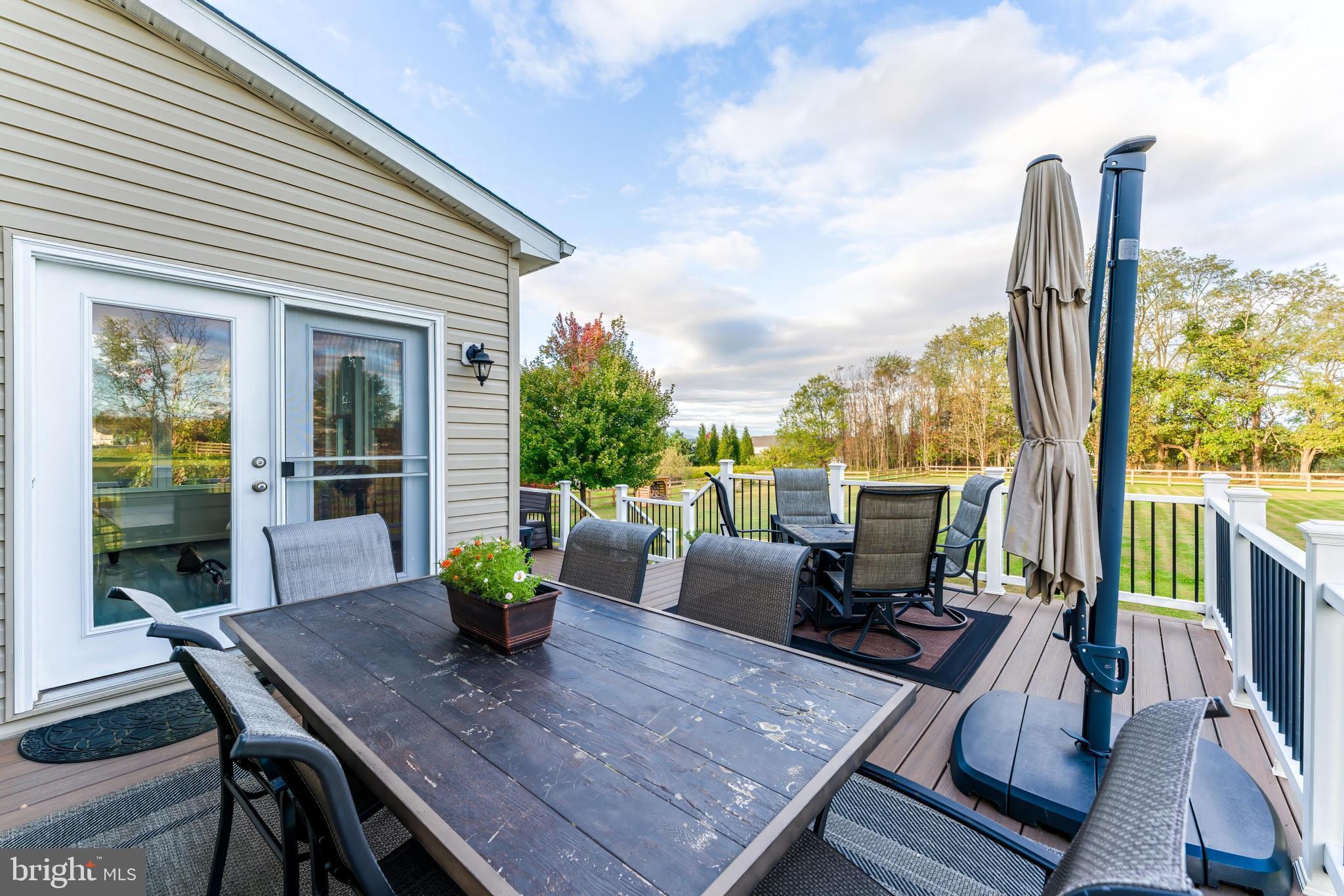 DUTCHMANS CREEK HAMLET - Residential