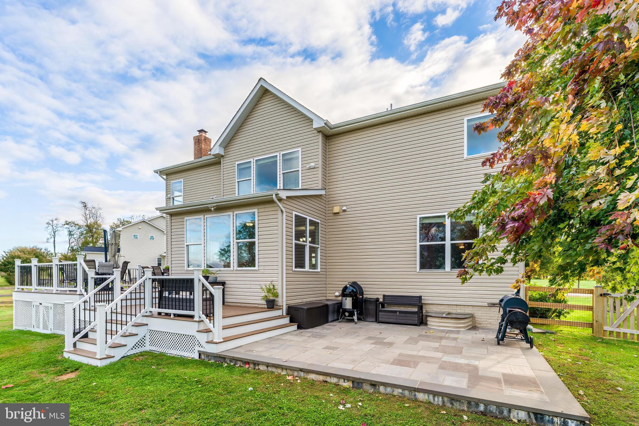 DUTCHMANS CREEK HAMLET - Residential