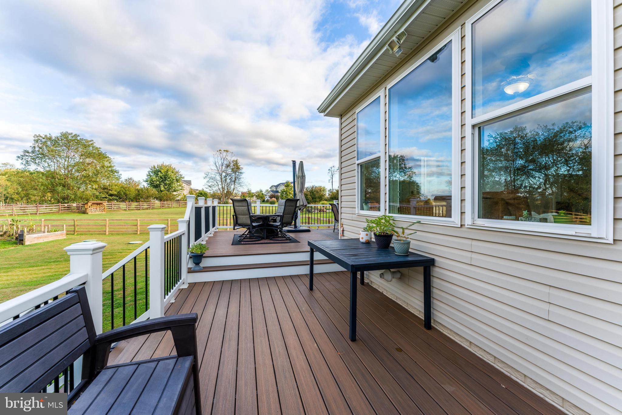 DUTCHMANS CREEK HAMLET - Residential