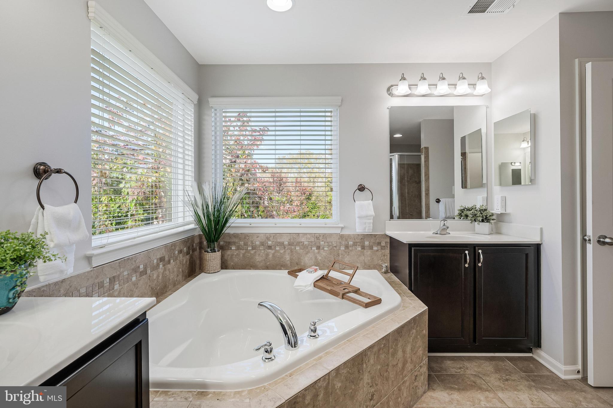 DUTCHMANS CREEK HAMLET - Residential