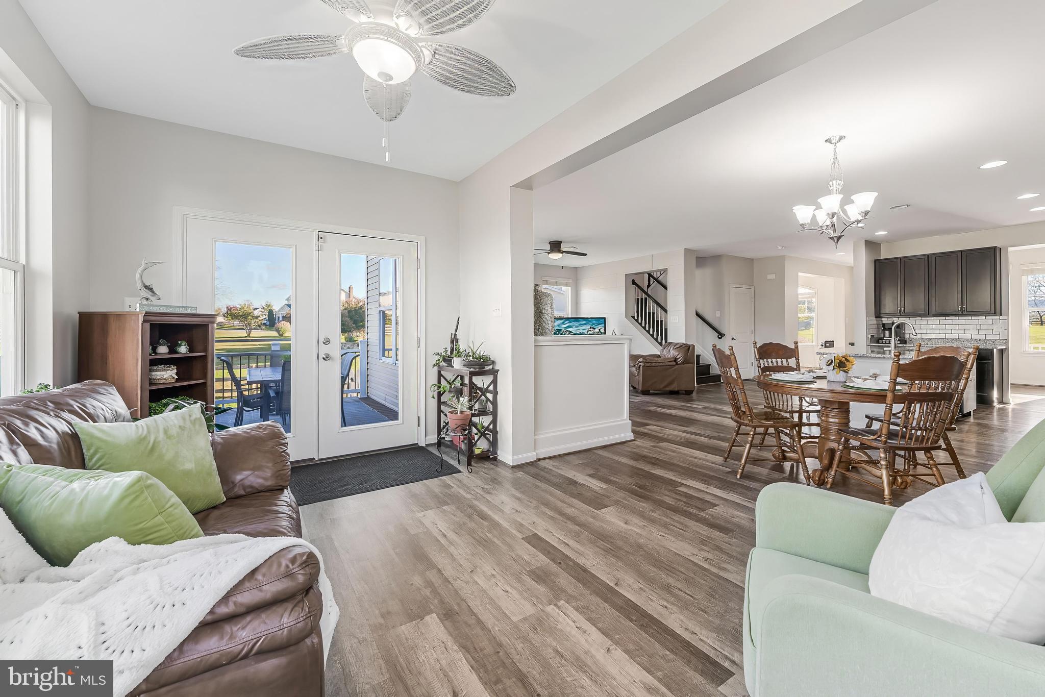 DUTCHMANS CREEK HAMLET - Residential