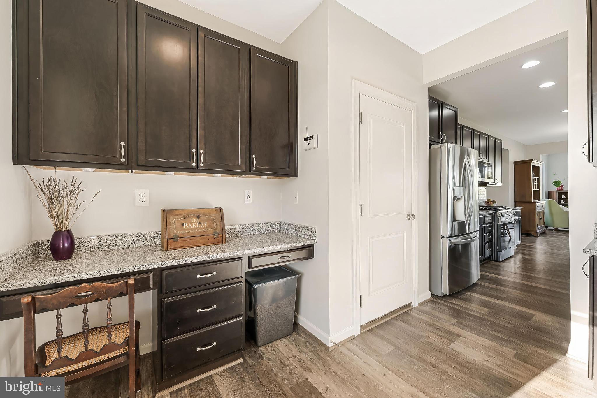 DUTCHMANS CREEK HAMLET - Residential