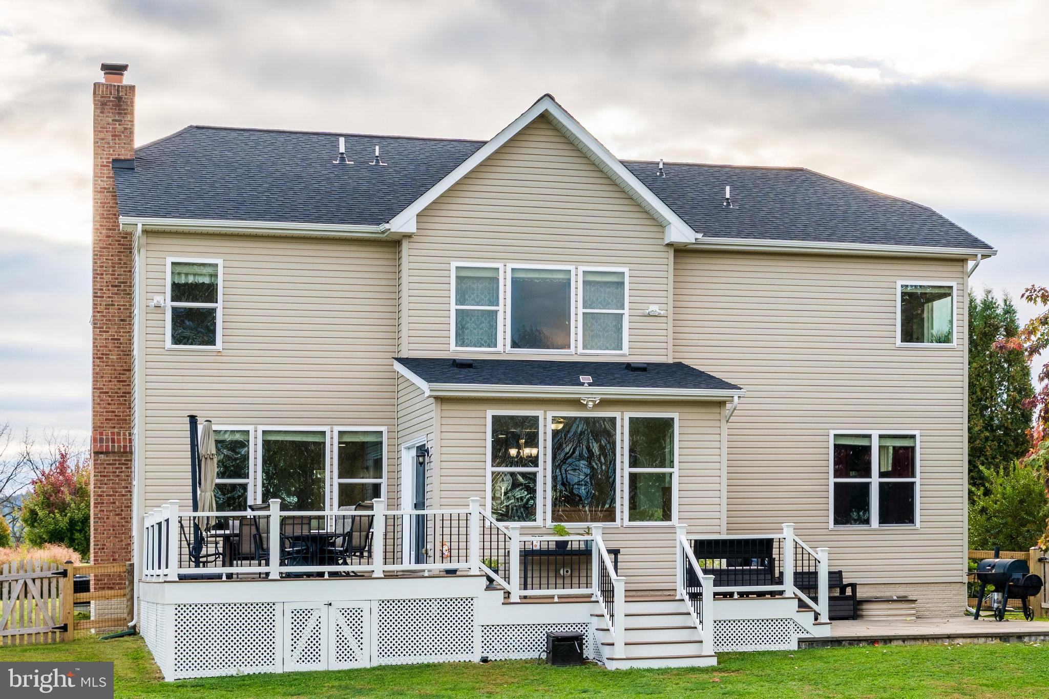 DUTCHMANS CREEK HAMLET - Residential