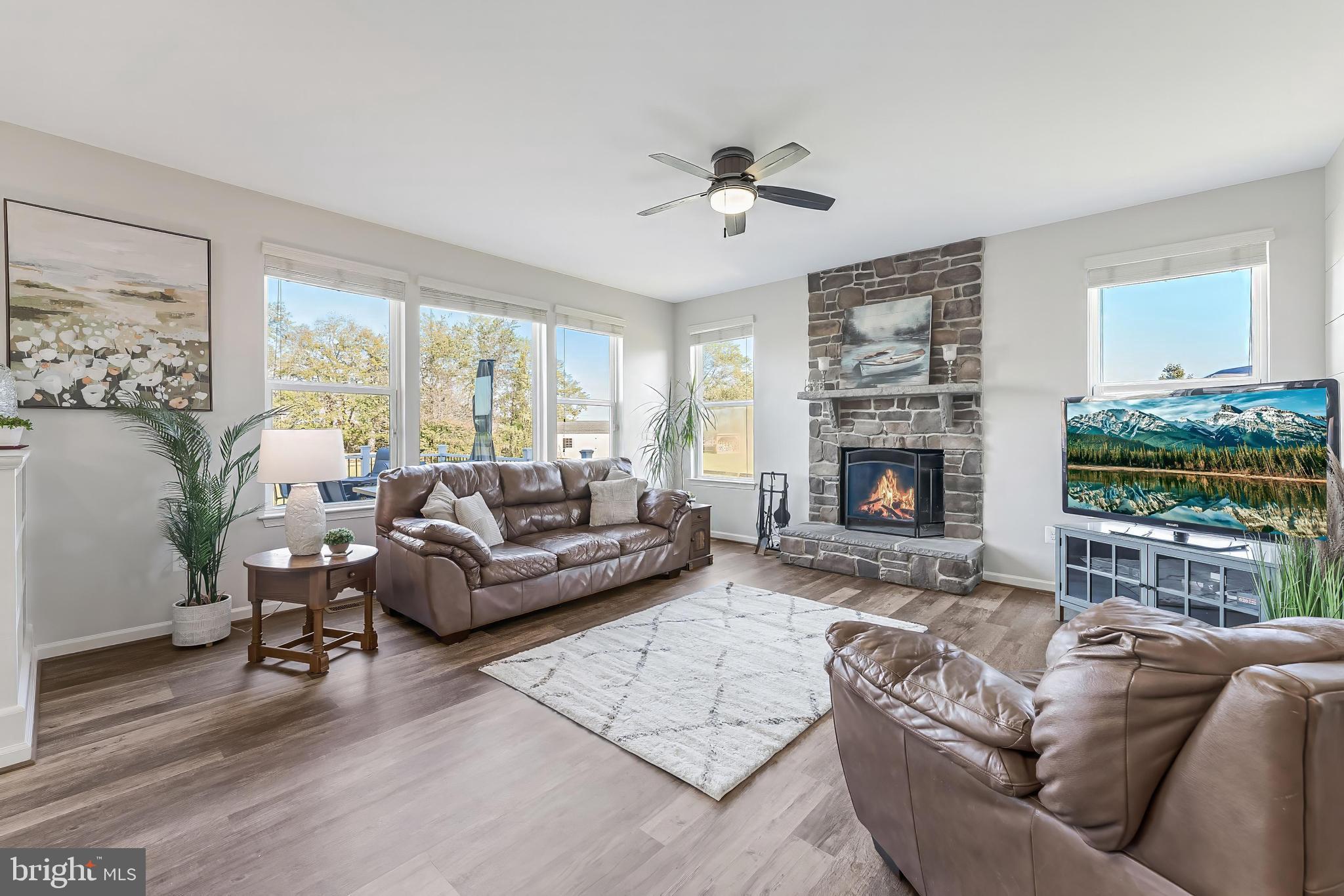 DUTCHMANS CREEK HAMLET - Residential