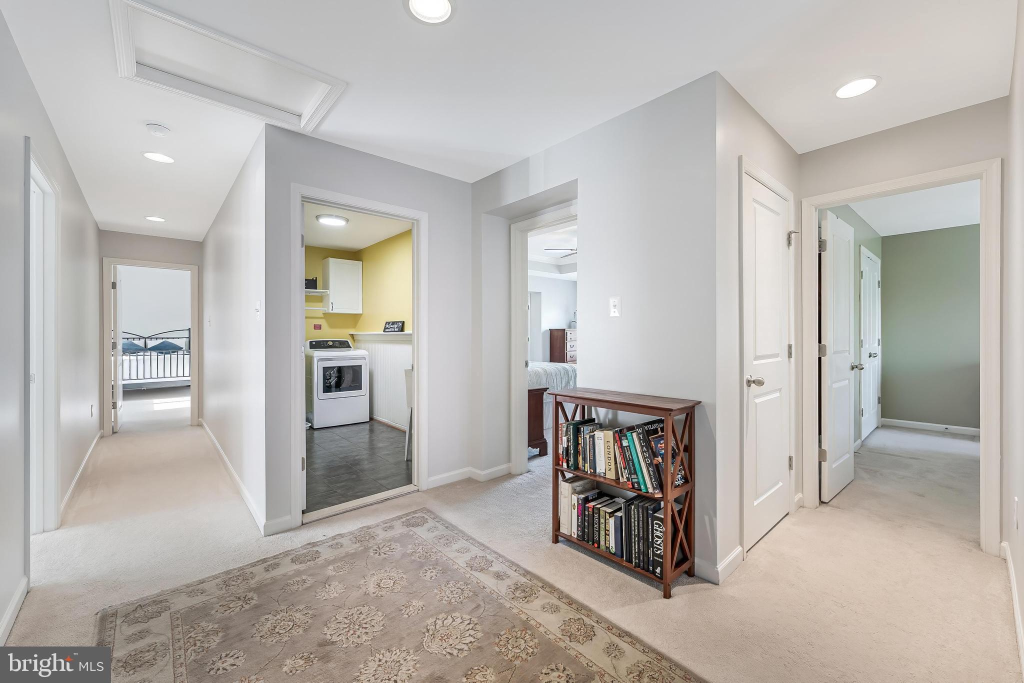 DUTCHMANS CREEK HAMLET - Residential