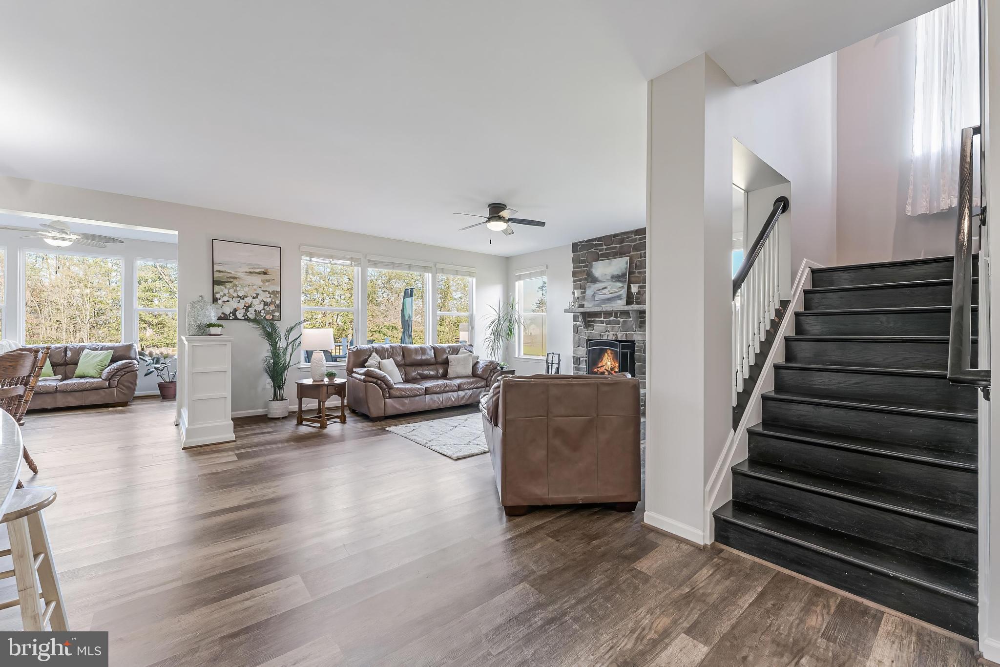 DUTCHMANS CREEK HAMLET - Residential